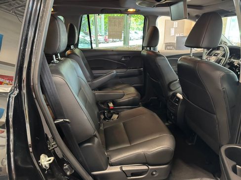 Used 2020 Honda Pilot Elite image 13
