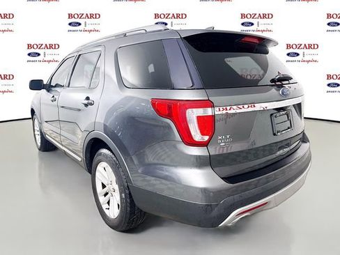 Used 2016 Ford Explorer XLT w/ Equipment Group 202A image 6