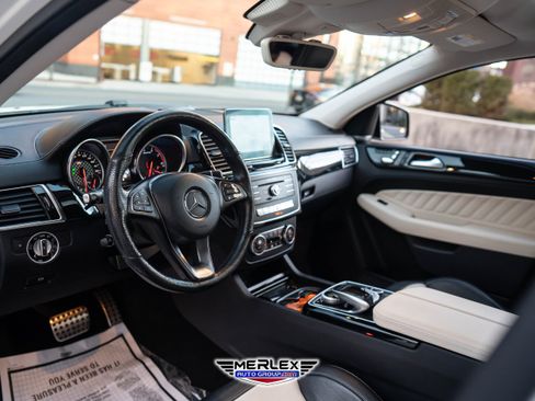 Used 2018 Mercedes-Benz GLE 43 AMG 4MATIC image 13