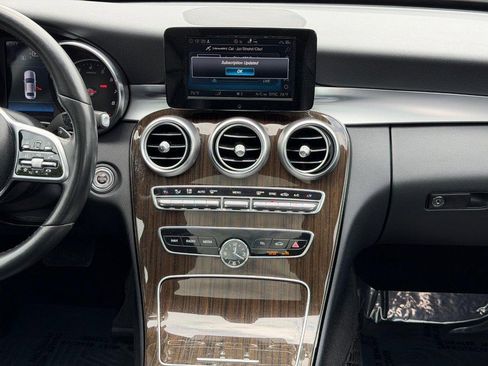 Used 2019 Mercedes-Benz C 300 4MATIC Sedan image 14