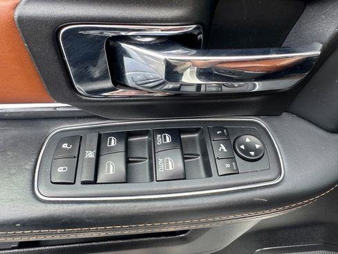 Used 2018 RAM 2500 Longhorn w/ Convenience Group AWD/4WD image 20