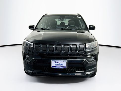 Used 2022 Jeep Compass Latitude w/ Sun and Sound Group AWD/4WD image 2