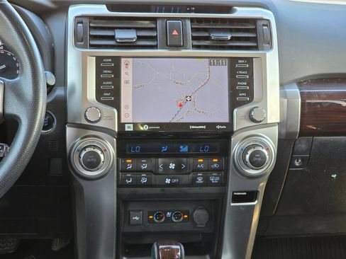 Used 2022 Toyota 4Runner Limited AWD/4WD image 22