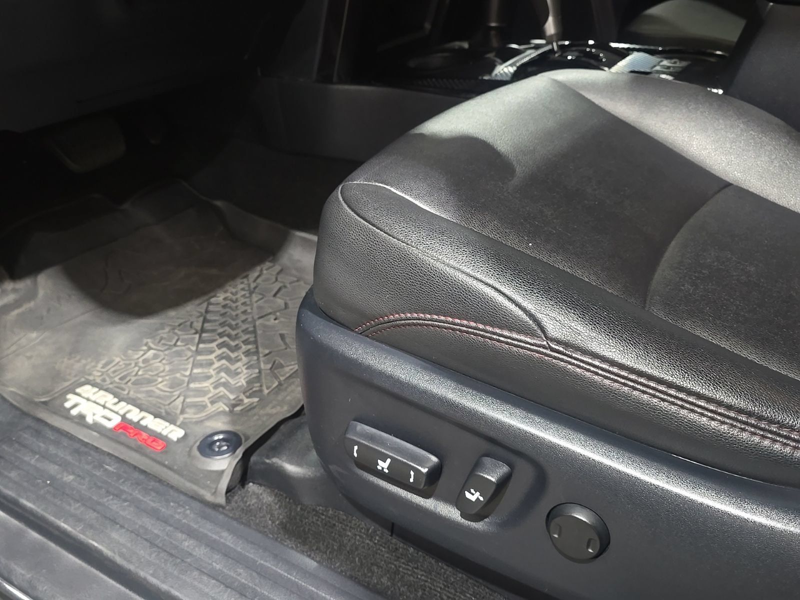 Used 2020 Toyota 4Runner TRD Pro AWD/4WD image 36
