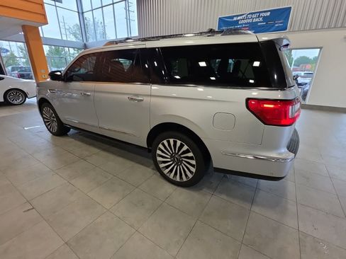 Used 2018 Lincoln Navigator L Reserve w/ Technology Package AWD/4WD image 15