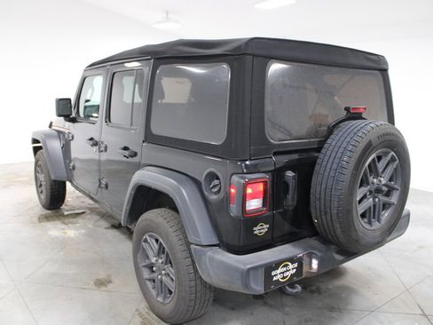 Used 2024 Jeep Wrangler Unlimited Sport AWD/4WD image 7
