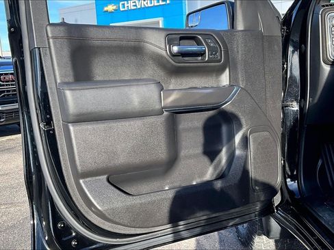 Used 2021 GMC Sierra 1500 AT4 image 17