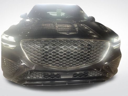 Used 2025 Genesis GV70 3.5T Sport AWD/4WD image 3