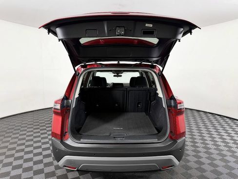 Used 2023 Nissan Rogue S AWD/4WD image 12