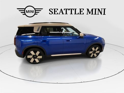 Certified 2025 MINI Cooper Countryman S w/ Comfort Package Max image 12