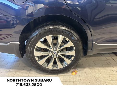 Used 2018 Subaru Outback 2.5i Limited image 18