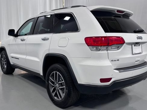 Used 2018 Jeep Grand Cherokee Limited AWD/4WD image 8