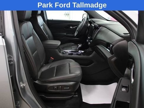 Used 2023 Chevrolet Traverse RS AWD/4WD image 24