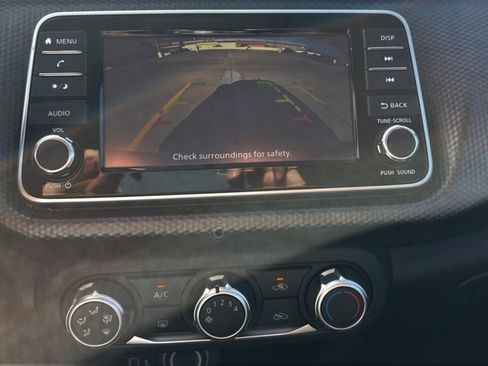 Used 2018 Nissan Kicks S FWD image 15