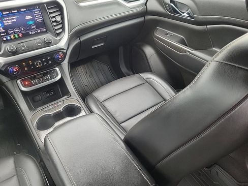 Used 2021 GMC Acadia SLT w/ Technology Package image 16
