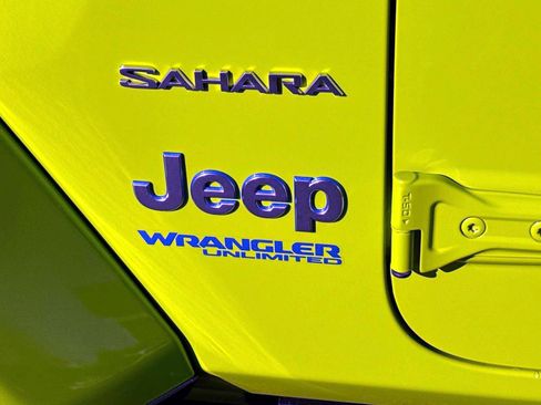 Used 2021 Jeep Wrangler Unlimited Sahara w/ Cold Weather Group image 6