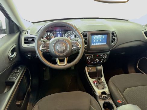 Used 2021 Jeep Compass Sport image 23