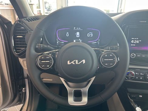 New 2025 Kia Soul EX image 18