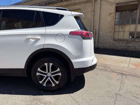 Used 2018 Toyota RAV4 LE w/ All Weather Liner Package AWD/4WD image 19