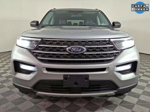 Used 2023 Ford Explorer XLT w/ Equipment Group 202A image 5