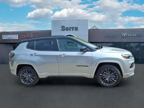 Used 2024 Jeep Compass Limited w/ High Altitude Package AWD/4WD image 8
