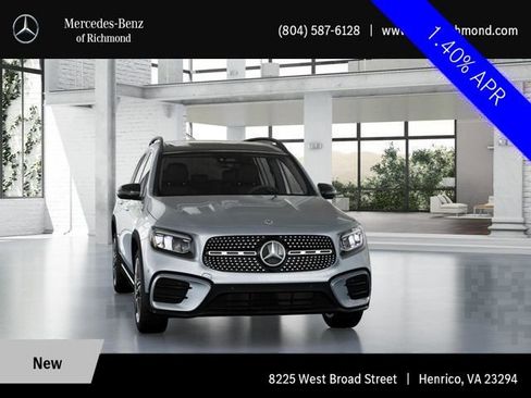 Used 2025 Mercedes-Benz GLB 250 4MATIC image 8