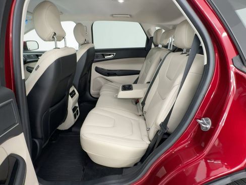Used 2019 Ford Edge Titanium image 13
