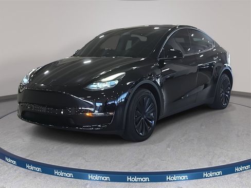 Used 2023 Tesla Model Y Long Range image 1