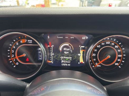 Used 2020 Jeep Wrangler Unlimited Sahara AWD/4WD image 25