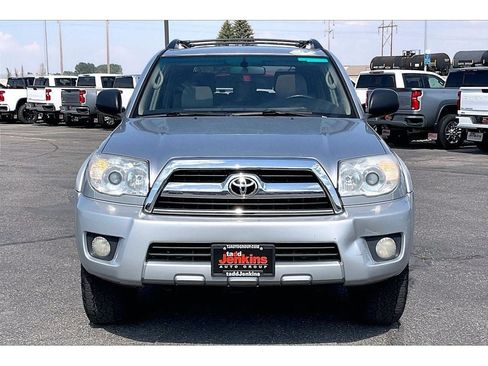 Used 2006 Toyota 4Runner SR5 AWD/4WD image 3
