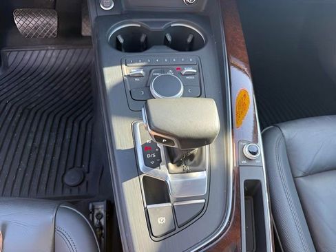 Used 2019 Audi A4 2.0T Premium w/ Convenience Package image 15