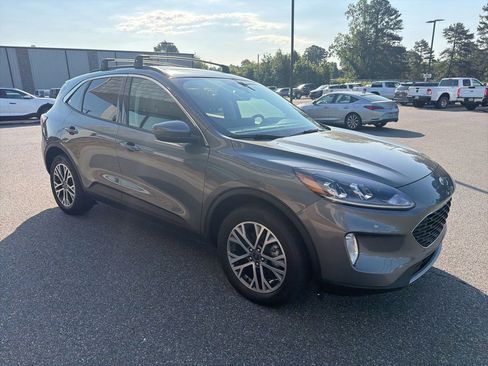 Used 2022 Ford Escape SEL w/ Class II Trailer Tow Package AWD/4WD image 9