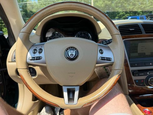 Used 2007 Jaguar XK Convertible RWD image 27