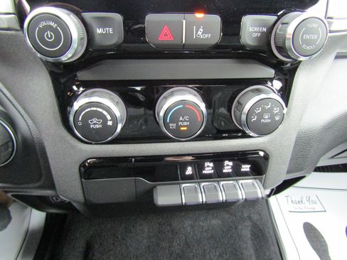 Used 2025 RAM 1500 Tradesman w/ Night Edition AWD/4WD image 34