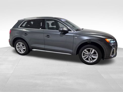 Used 2022 Audi Q5 2.0T Premium w/ Convenience Package image 22