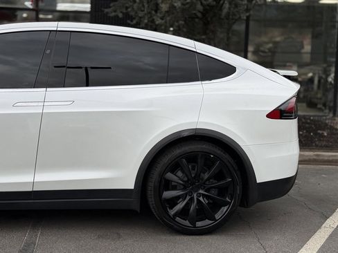 Used 2020 Tesla Model X Long Range image 11