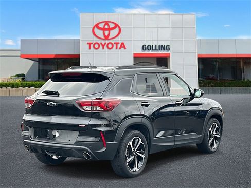 Used 2022 Chevrolet TrailBlazer RS w/ Sun and Liftgate Package image 5