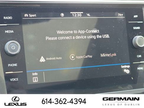 Used 2023 Volkswagen Tiguan SE w/ Panoramic Sunroof Package AWD/4WD image 7