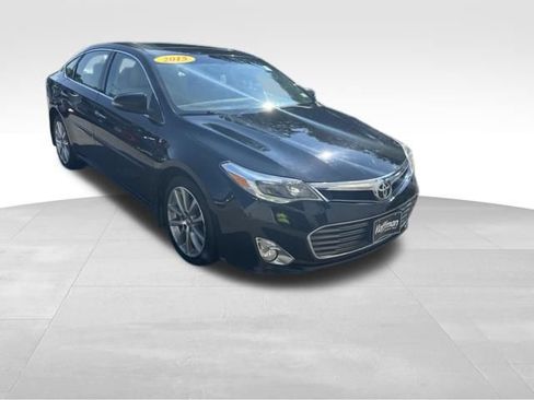 Used 2015 Toyota Avalon XLE Touring FWD image 2