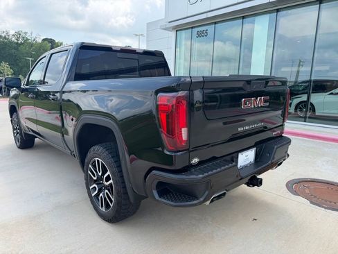 Used 2022 GMC Sierra 1500 AT4 w/ AT4 Premium Package AWD/4WD image 3
