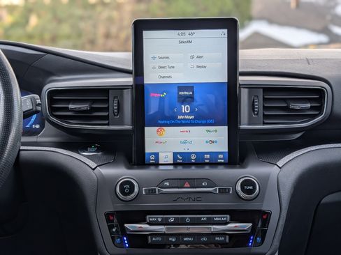 Used 2020 Ford Explorer ST w/ Premium Technology Package image 14