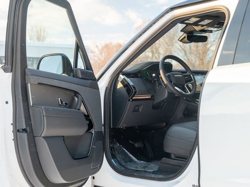 New 2026 Land Rover Range Rover Sport SE image 10