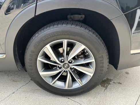 Used 2019 Hyundai Santa Fe Limited FWD image 33