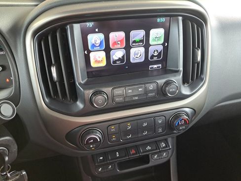 Used 2017 Chevrolet Colorado Z71 image 28