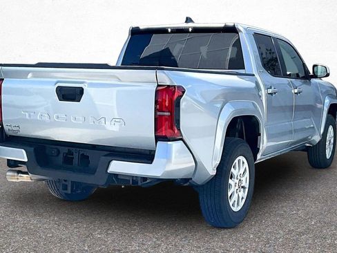 Certified 2025 Toyota Tacoma SR5 image 7