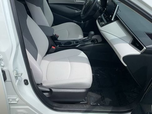 Used 2021 Toyota Corolla LE w/ Carpet Mat Package (TMS) FWD image 13