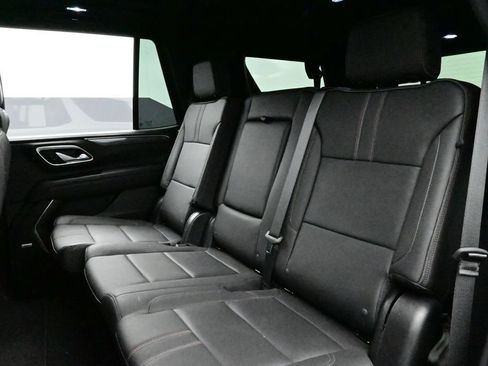Used 2022 Chevrolet Tahoe RST w/ Luxury Package AWD/4WD image 13