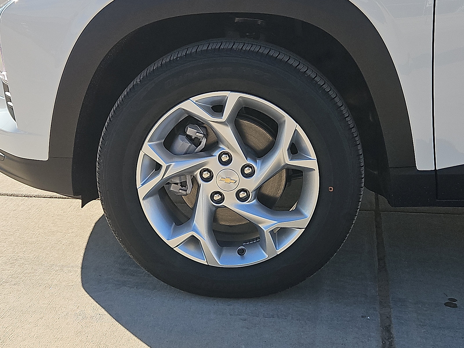 New 2026 Chevrolet Trax LS w/ LS Convenience Package FWD image 8