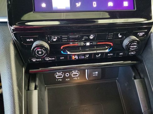 New 2026 Jeep Grand Cherokee Laredo X AWD/4WD image 16