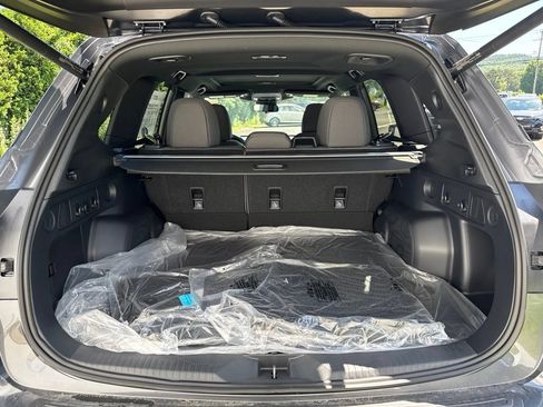 New 2026 Subaru Forester Premium AWD/4WD image 11